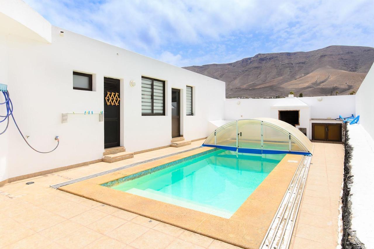 Famara Beach Apt Экстерьер фото