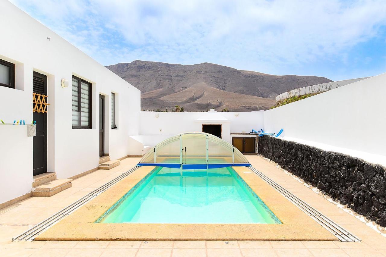 Famara Beach Apt Экстерьер фото